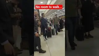 People in Airports just DON'T CARE. #Gatelice