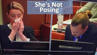 Debunked - Amber Heard Posing for Pictures in Court