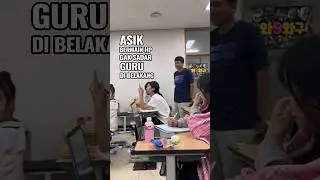 Keasikan Main Hp di Dalam Kelas