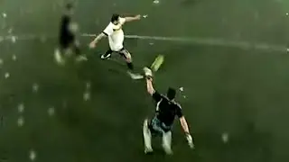 PEPE es habilitado por PUPI y mete gol cambiando la trayectoria del balon, impecable