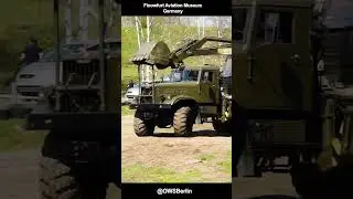 ЭОВ-4421 на шасси КрАЗ-255Б — EOV-4421 Soviet military bucket excavator based on KrAZ-255B chassis.