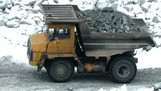 «ХОЛОДНО БЛИН» Карьерный БЕЛАЗ и Экскаватор ЭКГ-5А