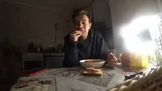 Мукбанг Самвел Наде и копейки не давай! Кушаем вкусный Борщ