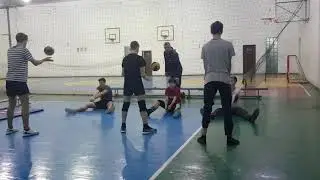 Лучшее упражнения для приема мяча снизу в Волейболе