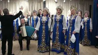 Поёт хор Русь "РОССИЯ" (Н. Гудкова, Е. Сивохина, А. Пиксайкина) муз. В. Булюкин сл. А. Хлебников