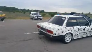 Вова vs Серега  e30 vs e34 Заезд 1