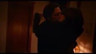 Fresh , Kiss scene - Sebastian Stan & Daisy Edgar-Jones