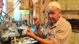 Сахалыы киэргэли оҥорор Иван Табунанов