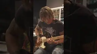 It wasn’t a “straight line” to the final #guitar solo…it was more of a circle 🤣 #newmusic