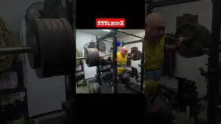 Duffalo Bar Squats #army #squats #shorts