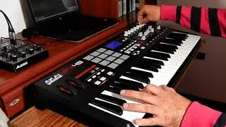 Akai MPK49 Alesis MultiMix4 SOLO US6 Superteclados.com