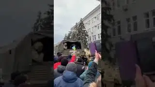 Украинцы протестуют против оккупации Бердянска российскими войсками