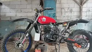 proses pembuatan Trail jadul menggunakan mesin Yamaha Scorpio