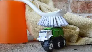 Garbage Truck Videos For Children l Grouchy Gets A Bath l Garbage Trucks Rule
