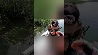 Воблер в пальце / Случай на рыбалке. 
