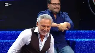 La dedica di Maria De Filippi a Stefano De Martino - Stasera tutto è possibile 12/01/2021