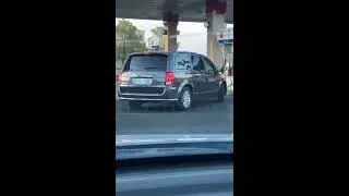 Girl can't find fuel cap at gas station FUNNY GAS TANK FAIL
