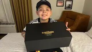 Umboxing de la caja de The Messi Expirance!🐐