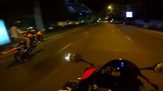 На мотоцикле Honda Cbr600rr под музыку.