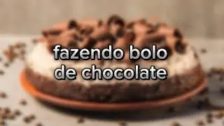 fazendo bolo de chocolate