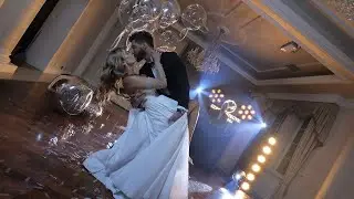 Wedding Photography: How to Pose a Bride and Groom | BTS | 4K Video |