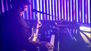 John Mayer Guitar Solo over Piano Loop (Live in Stockholm)