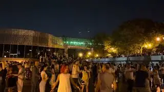 Как нужно развлекаться 🔥- социальные танцы