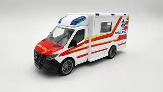 Diecast: Mercedes-Benz Sprinter Ambulance • 1:36 Scale