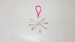 How to Make Snowflakes for Christmas Tree
