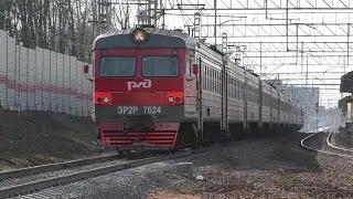 Электропоезд ЭР2Р-7024 платформа Рабочий Посёлок