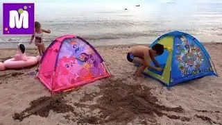 Пикник на море у Кати и Макса Новые палатки  Тарелка Сюрприз Play Meal Жарим Зефир
