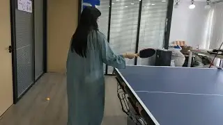 粥粥打乒乓球还是一样的灵活