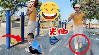 妈妈大庭广众之下拖鞋！儿子非得给他点教训，直接把妈妈鞋子扔掉#段子#搞笑#cutebaby【可爱小甜甜】