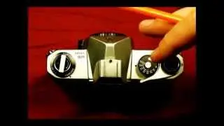 Introduction to the Pentax Spotmatic SP and SP 1000, Video 1 of 2