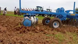 Демопоказ трактора К-424 (Кирюша) и дисковой бороны 