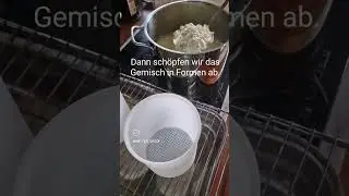 Teil 3: Geduldig rühren und dann in Formen abfüllen 🤗🧀 #hoftiergarten #ziegenmilch #ziegenkäse