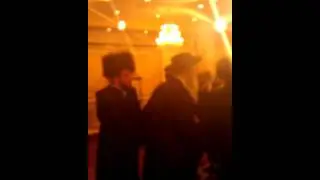 Diniv rebbe at volvy strobels wedding in bp
