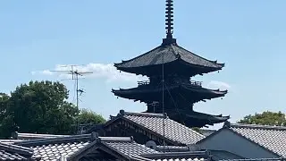 Arigato S04E39 Pedaling Through History: Kyoto's Mystical Paths