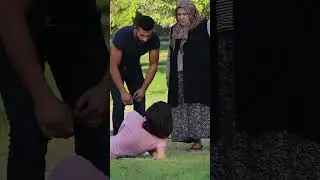 Yaşlı kadın yere düşen çocuğa yardım etti | Duygusal Sosyal Deney