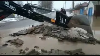 Из-за сильных дождей затоплены улицы в Туркестанской области