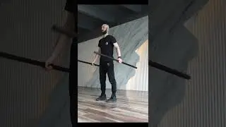 С двумя палками 