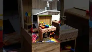 А поделки в школу обязательно делать за детей? Или пусть сами стараются?