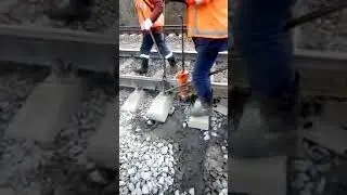 ужасно обидно что делать нечего