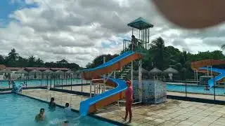 vídeo de domingo de mim na piscina