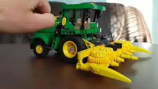 Klocki Lego® John Deere 9700 Forage Harvester z Biedronki