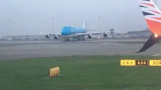 Boeing 737 Max 8 Landing in AMS from PRG