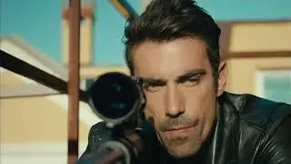 Siyah Beyaz aşk -saat on ikiyi beş geçerken