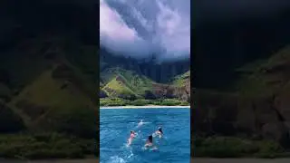 The naked swimming ⛱️ Islands 