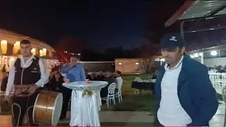 ÖĞLE YEMEĞİ VE KIRMIZI ŞAPKA DÜĞÜNE GİDER EN ÇOK SEVDİĞİ DAVUL ZURNA