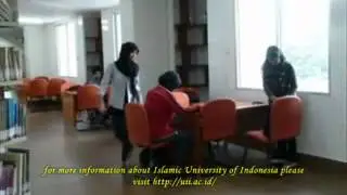 Dokumentasi Aktifitas Mhs UII di Perpustakaan Bag.3